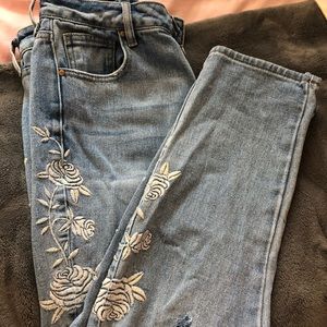 PAC Sun Embroidered Mom Jeans